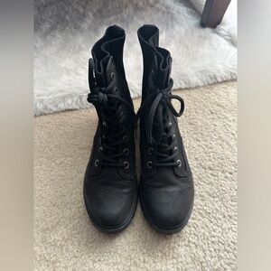 Blowfish Black Lace-Up Women's Boots 8.5